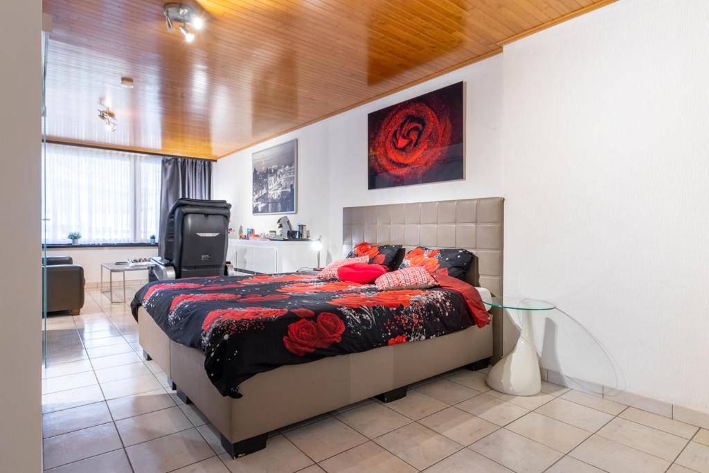 Postel nebo postele na pokoji v ubytování Homestay Gent-Merelbeke self check-in service
