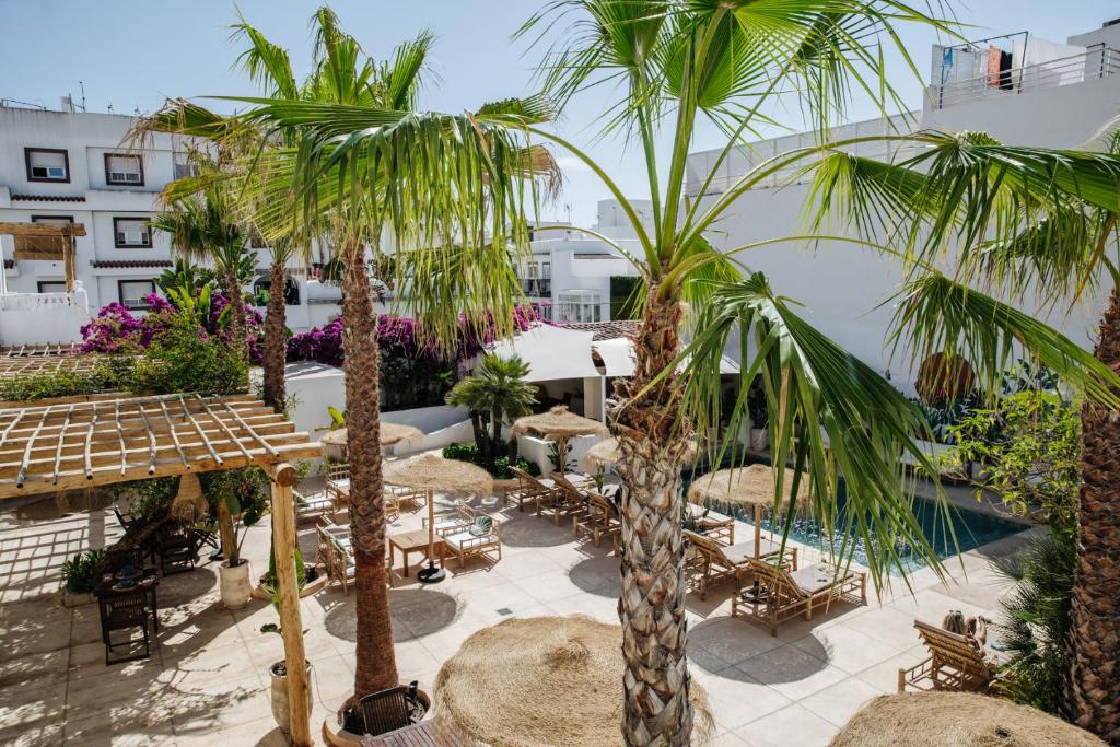 La Bohemia del Rio Hostal Boutique-Adults Only, Santa Eularia ...