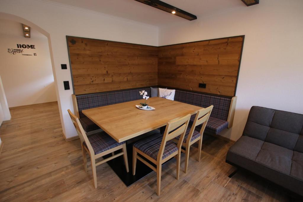 Posezení v ubytování Haus Enzian Apartments