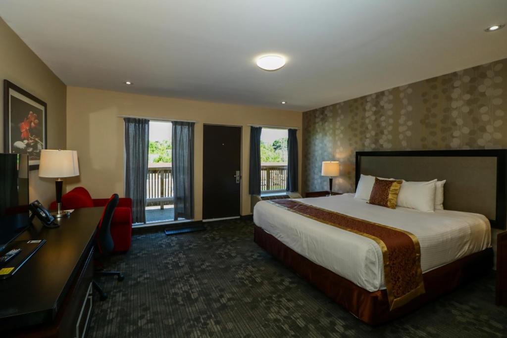 Ramada by Wyndham Jackson's Point - 1 Kingsize Bed, Luxe Kamer, Meer Aan Het Meer, Niet Roken