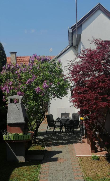 Apartman EXCELLENT - Kuća za odmor u Županji -natkriveno parkirno mjesto - Appartement De Trois Chambres