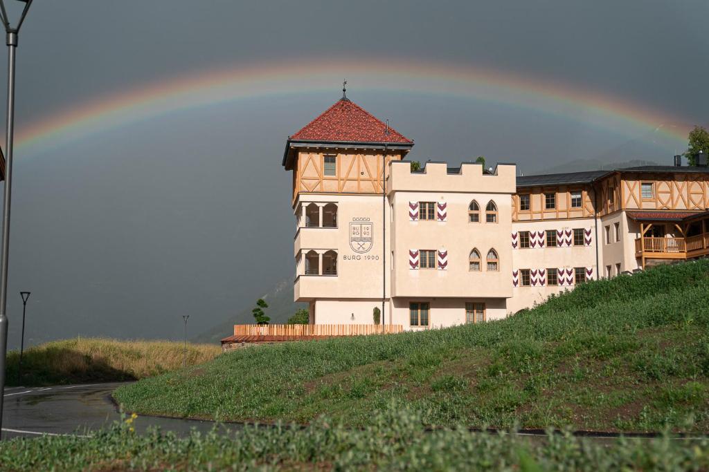 Budova, kde se aparthotel nachází