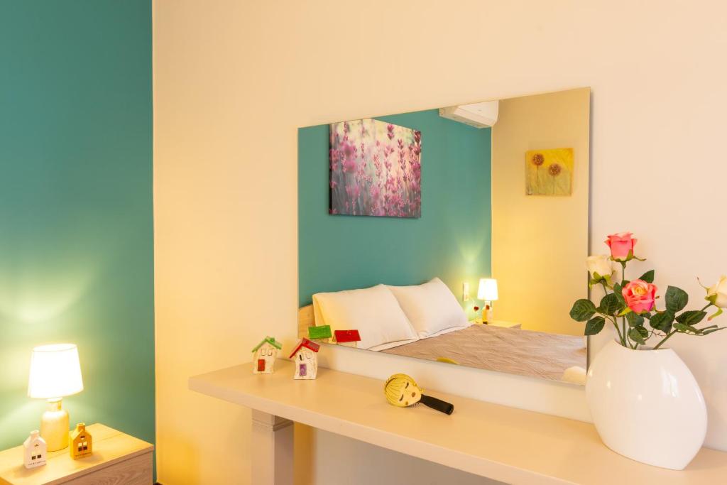 Posteľ alebo postele v izbe v ubytovaní Eleni's Cozy House