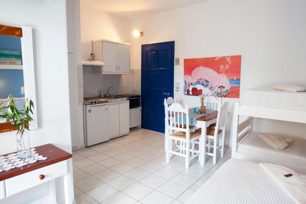 Kuchyň nebo kuchyňský kout v ubytování Guesthouse Perdikouli
