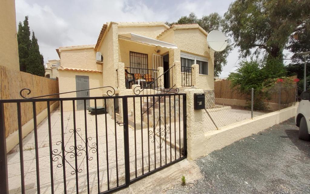 Bygningen som feriehuset ligger i