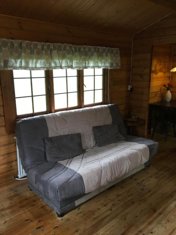 O zonă de relaxare la Heidi Cabin