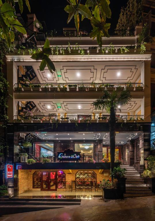 Cat Cat Galerie d’Art - 8