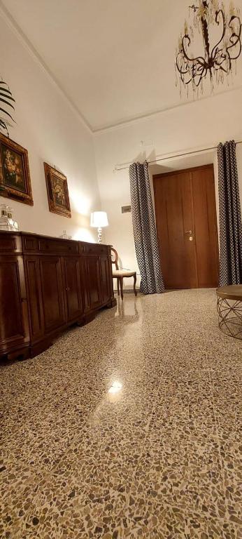 Fotografia z galérie ubytovania LA CASA SOTTO IL CASTELLO v destinácii Bracciano
