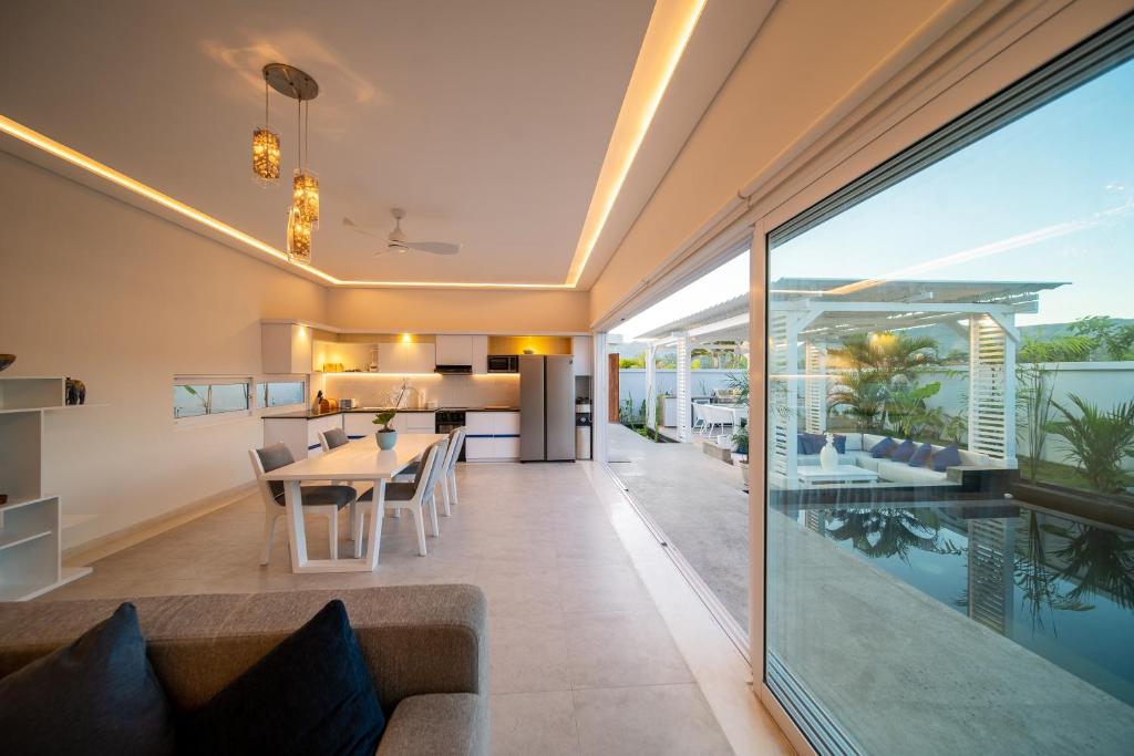 Tropik Resort Lombok - 3