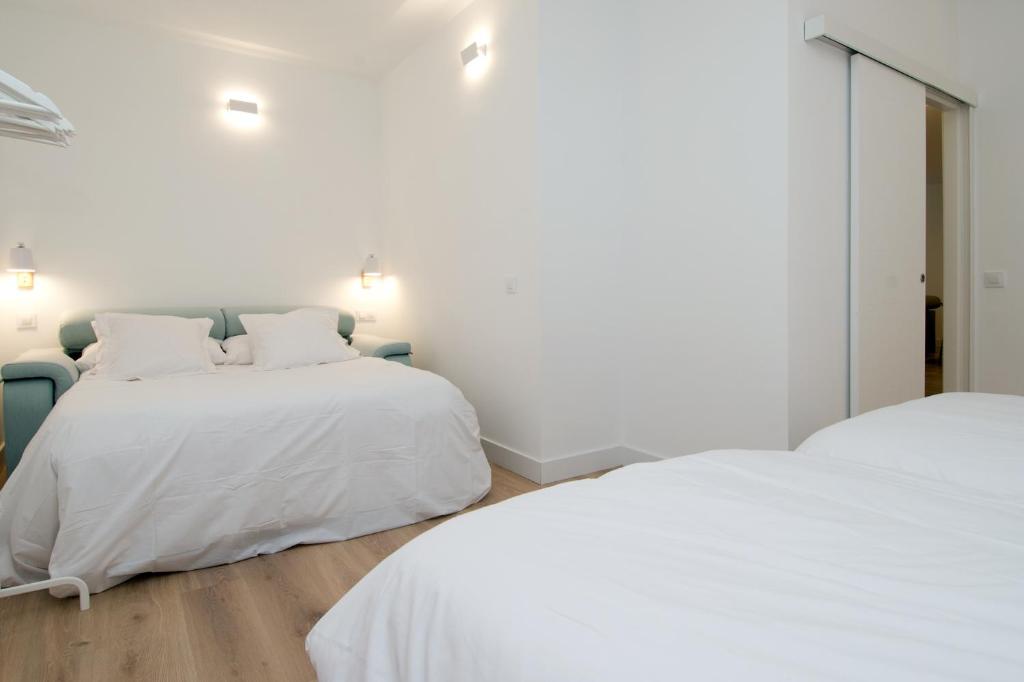 Hellenhost - Gran Vía - 6