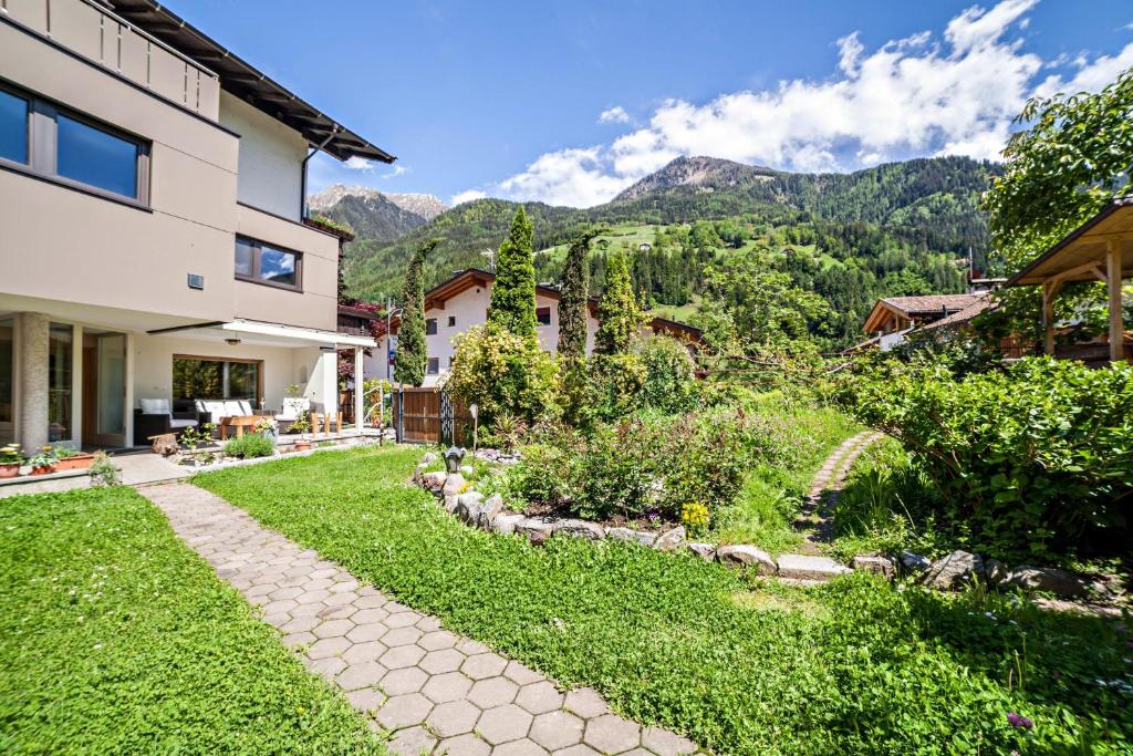 Výhľad na hory alebo výhľad na hory priamo z apartmánu