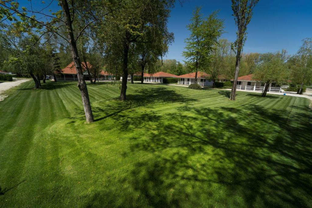Vonkajšia záhrada v ubytovaní SZÉP BALATON