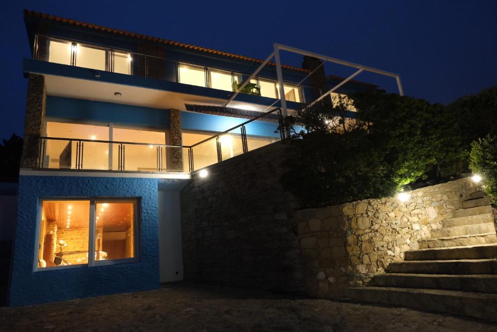 O edifício em que a villa se localiza