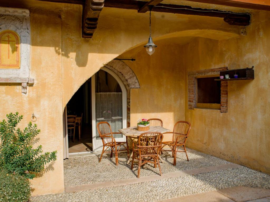 Zdjęcie z galerii obiektu Apartment Borgo Alba Chiara-3 by Interhome w mieście Pulciano
