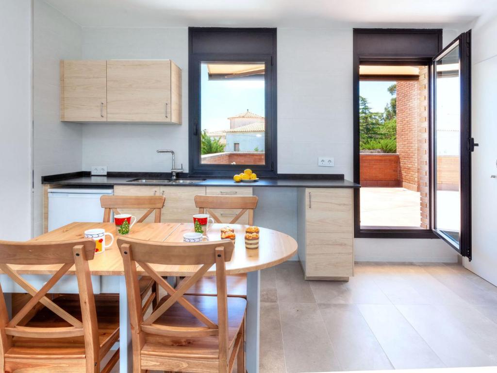 Kuchyňa alebo kuchynka v ubytovaní Holiday Home Avets by Interhome