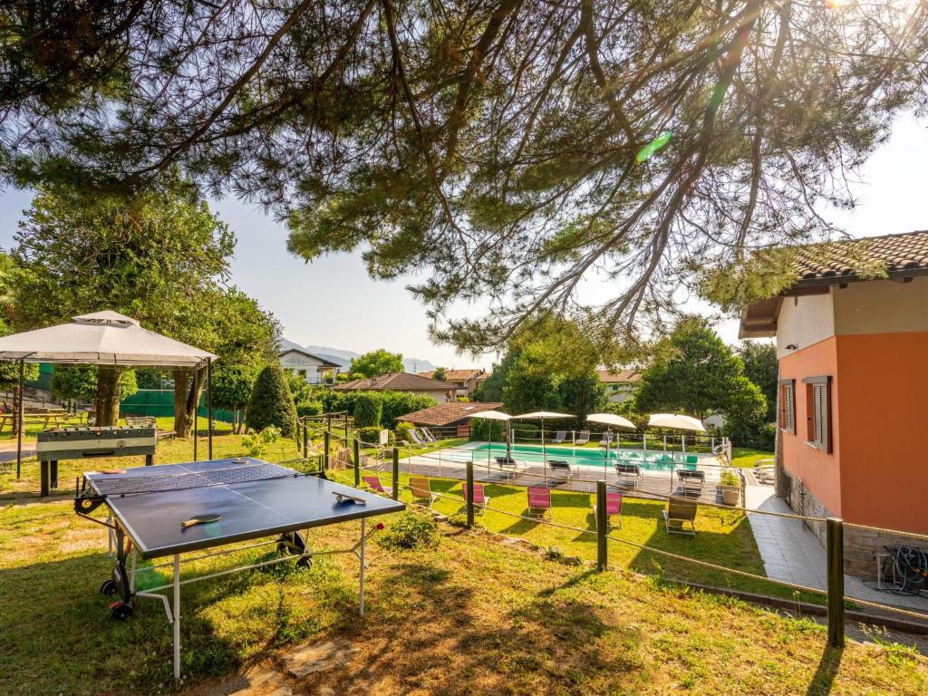 Zahrada ubytování Holiday Home Residenza Agrifoglio-12 by Interhome