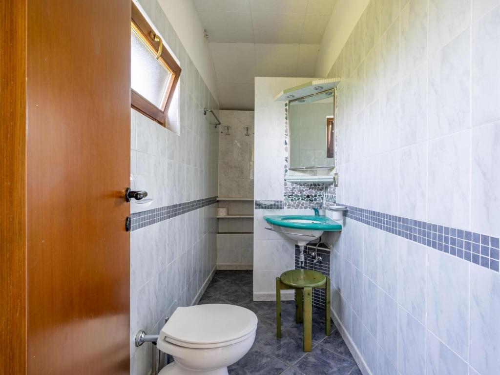 Kúpeľňa v ubytovaní Apartment Residenza Agrifoglio-15 by Interhome