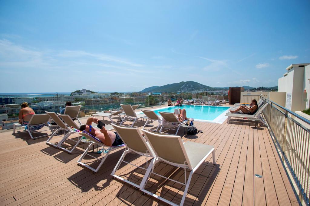 Casa Luis Apartments, Santa Eularia des Riu – Bijgewerkte ...