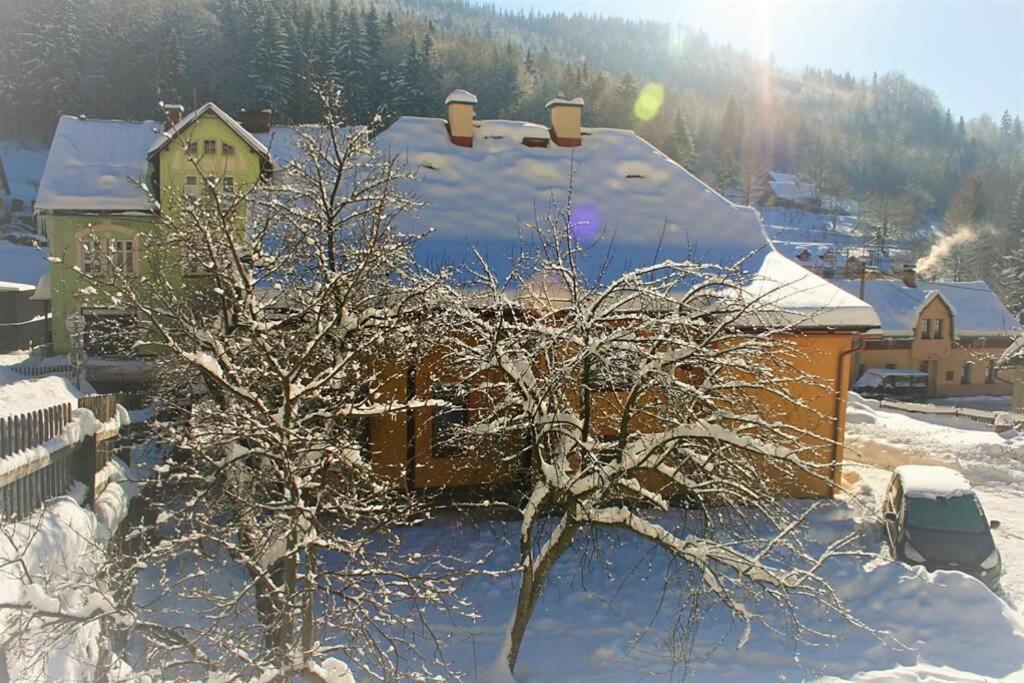 Obiekt Holiday house Vedle zimą