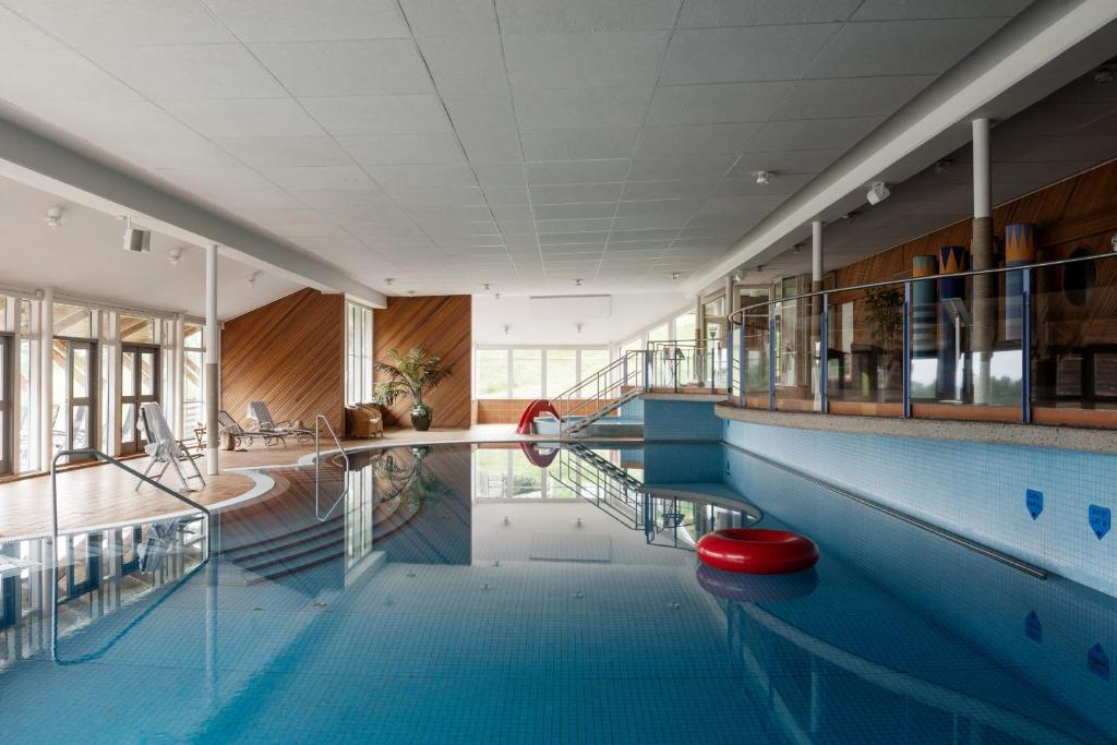 Bazén v ubytování Hotell Gyllene Hornet nebo v jeho okolí