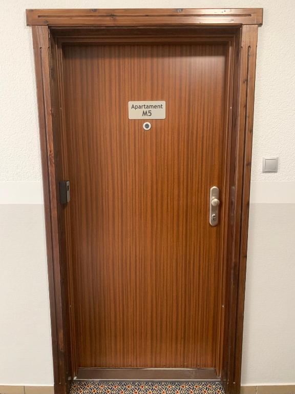 Fotografia z galérie ubytovania LAS SŁUPSKI PREMIUM LOVE APARTAMENT NR5 Wifi Netflix Smart TV50 full kitchen double bathtub up to 4 people full pleasure quality stay v destinácii Słupsk
