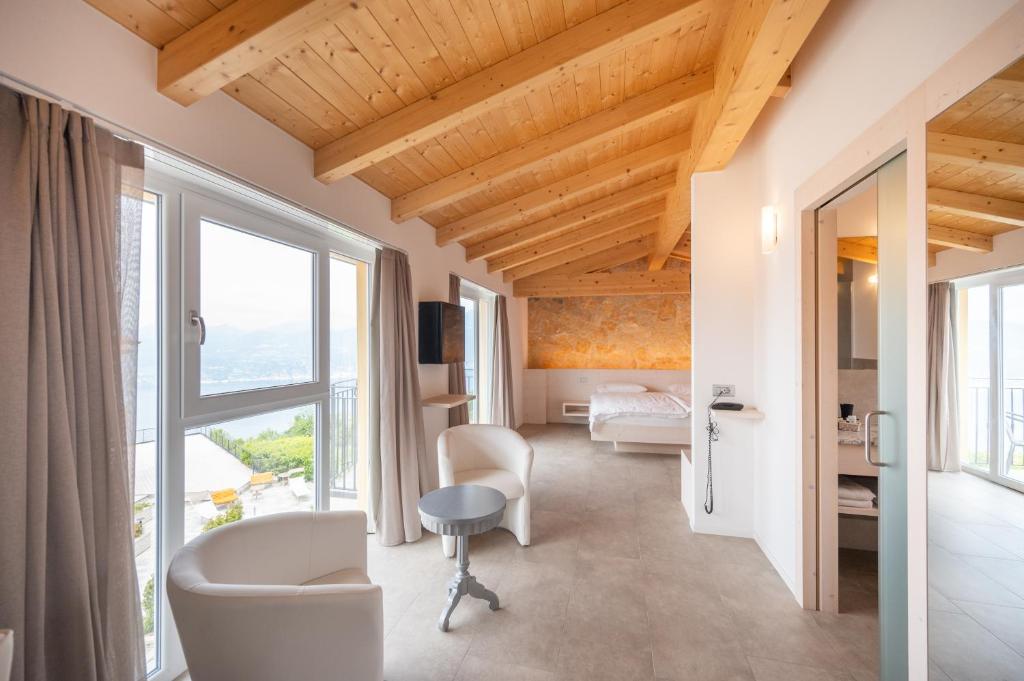 Gallery image of Hotel Laguna in San Zeno di Montagna