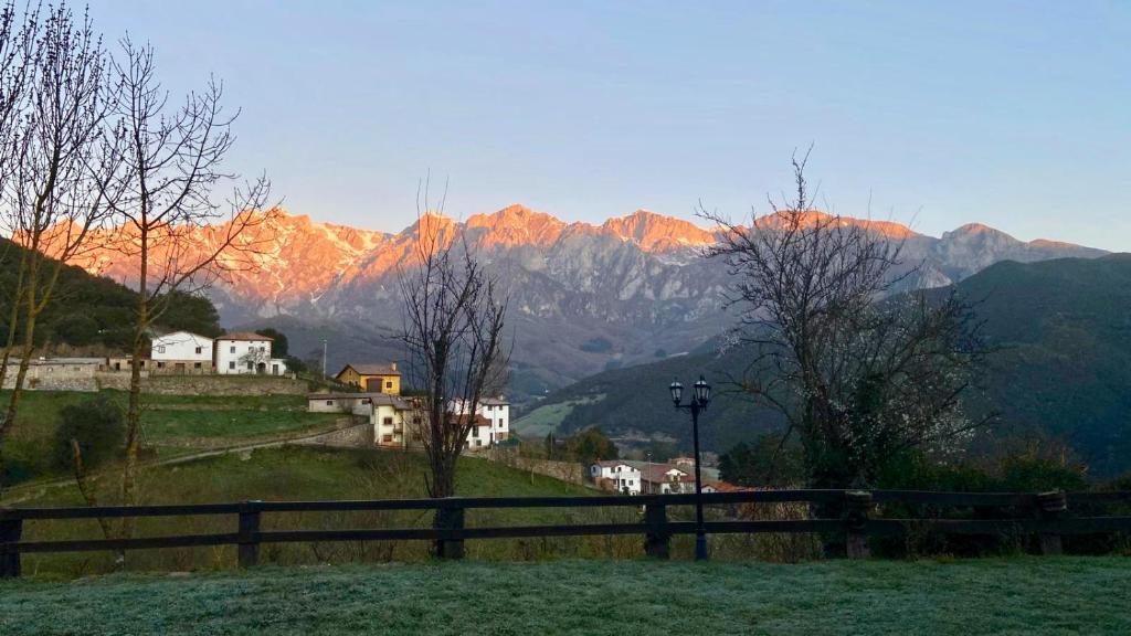 Pension Posada El Bosque (Spanje Mieses) - Booking.com