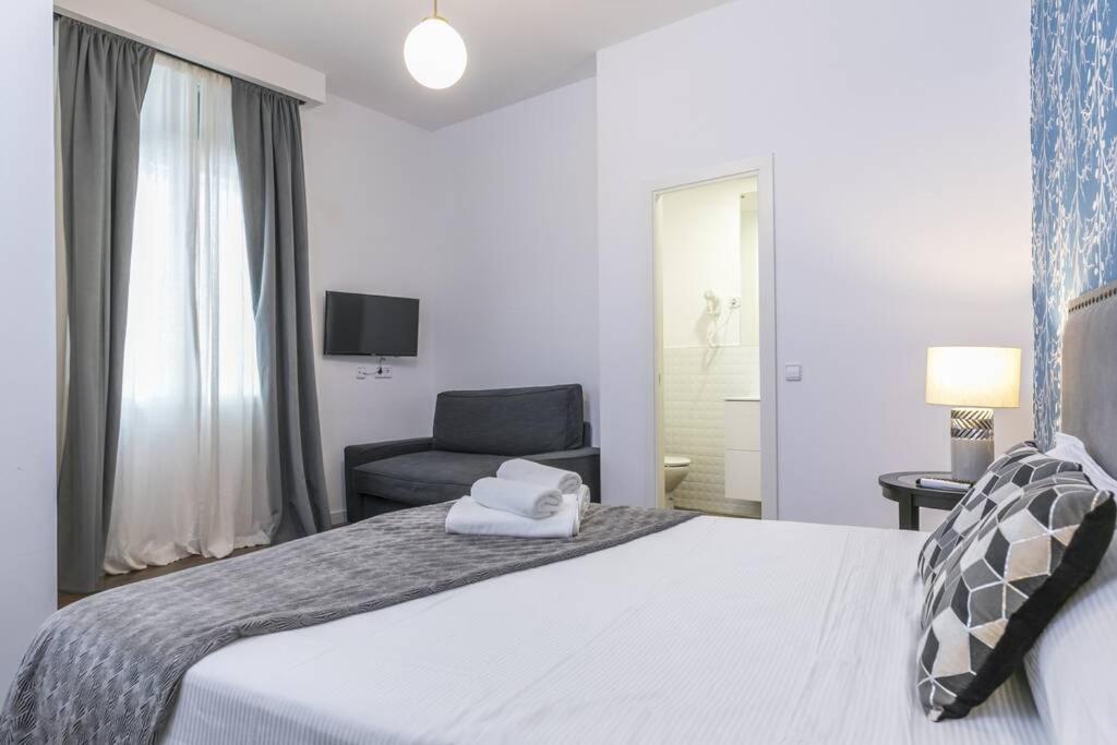 HOMEABOUT PRADO Apartment II, Madrid – Updated 2022 Prices