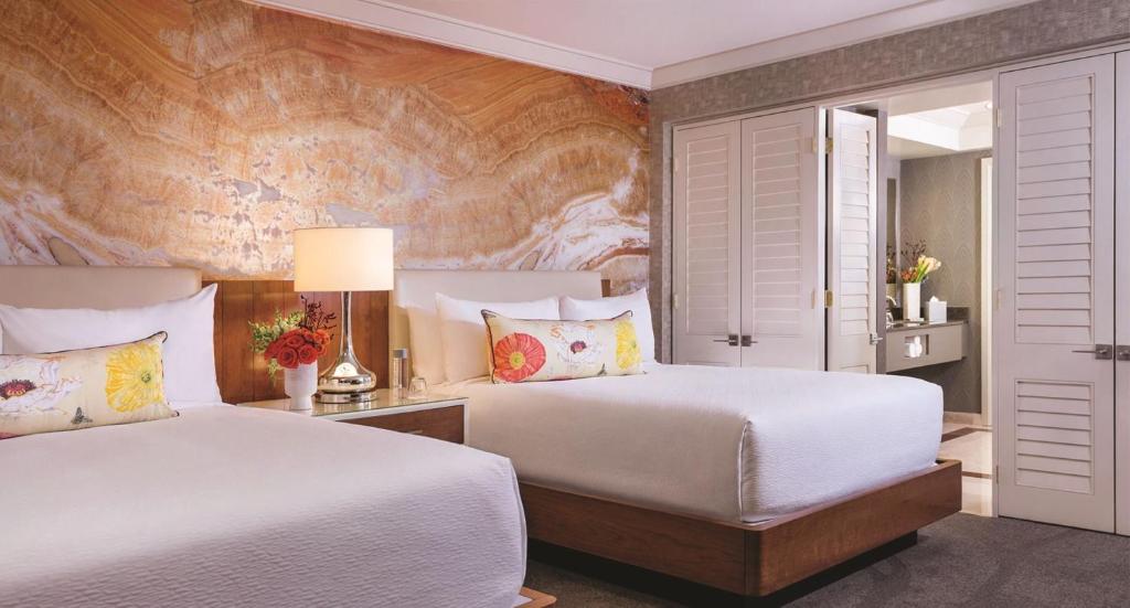 Mandalay Bay - 
