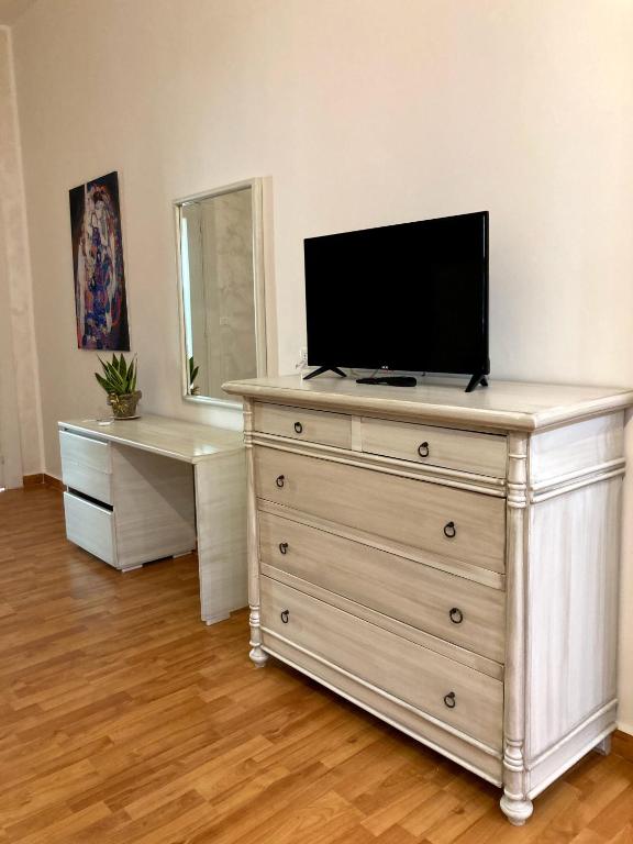 TV a/nebo společenská místnost v ubytování SUITE OF KLIMT