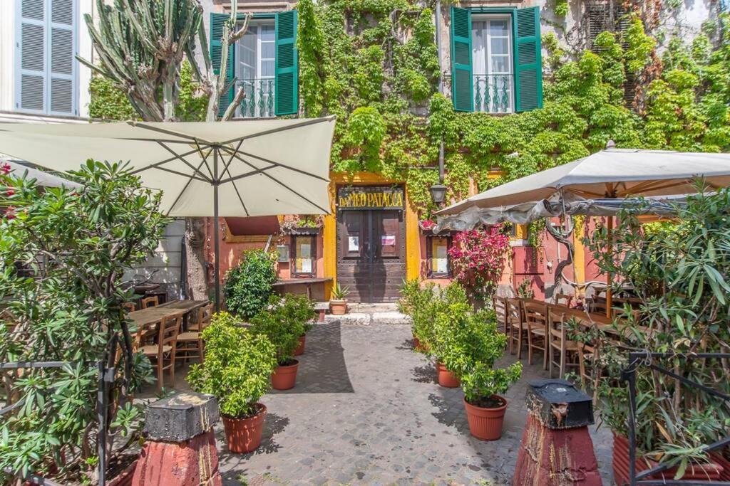Vonkajšia záhrada v ubytovaní L’Antico borgo di Trastevere