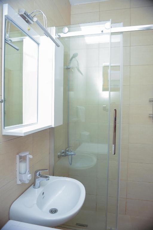 Bungalow Holiday - 12