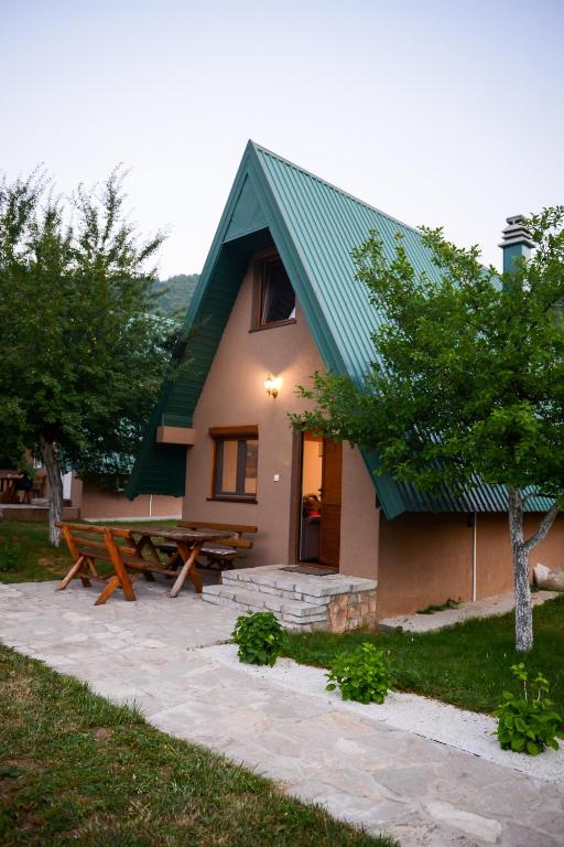 Bungalow Holiday - 1