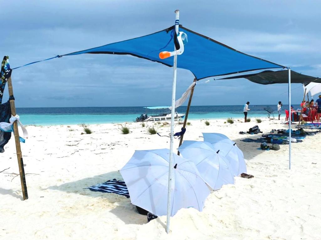 By the shade Maldives - View 39