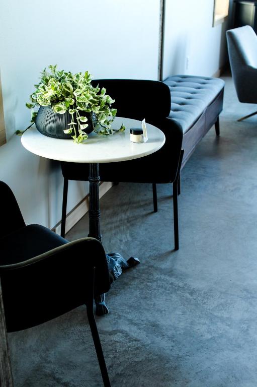 Posezení v ubytování Bowline Hotel