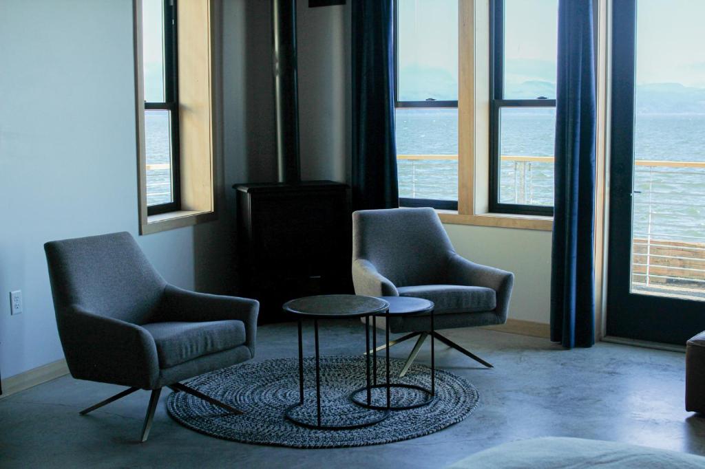 Posezení v ubytování Bowline Hotel
