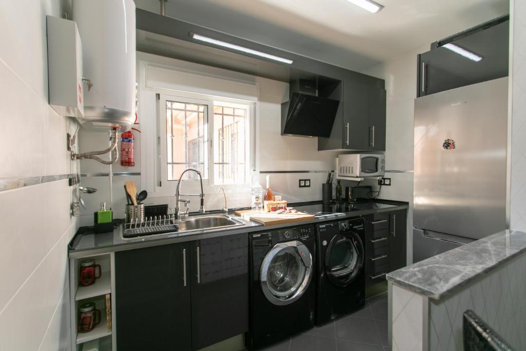 Apartement JUNTO AL MAR (Hispaania Benalmádena) - Booking.com