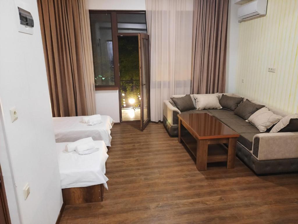 Posezení v ubytování Hotel Goldenera