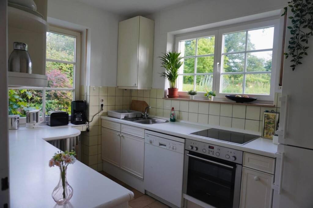 Grüne Wohlfühloase mit einmaliger Aussicht - Huis Met Drie Slaapkamers
