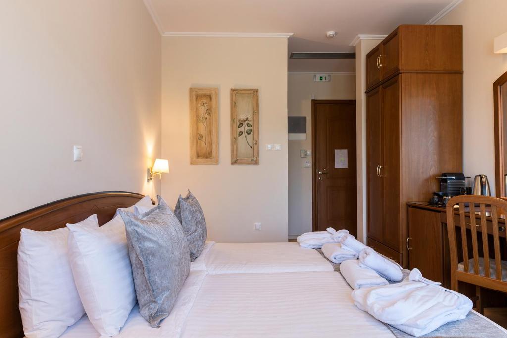 Xenios Dias Boutique Hotel - 17
