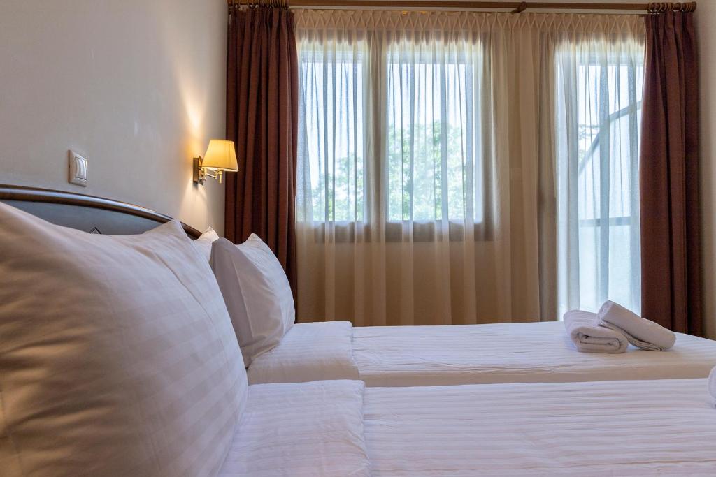 Xenios Dias Boutique Hotel - 3