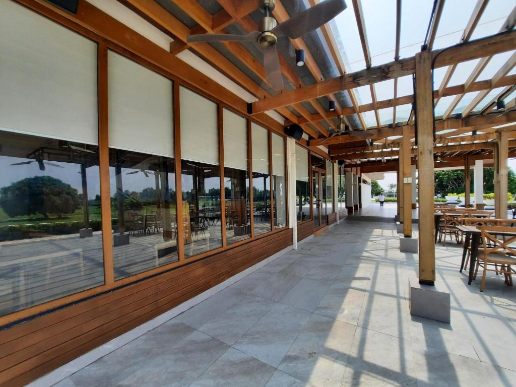 Restaurace v ubytování Estancia De Lorenzo Tarlac
