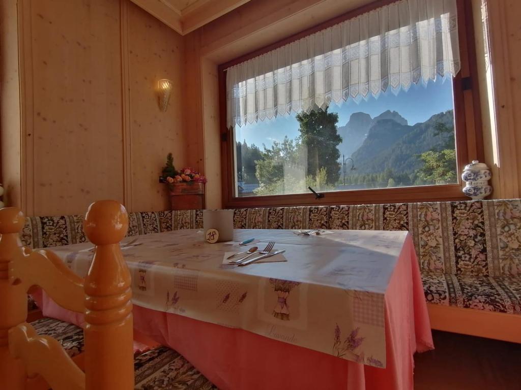 Splošen pogled na gorovje oz. razgled na gore, ki ga ponuja hotel