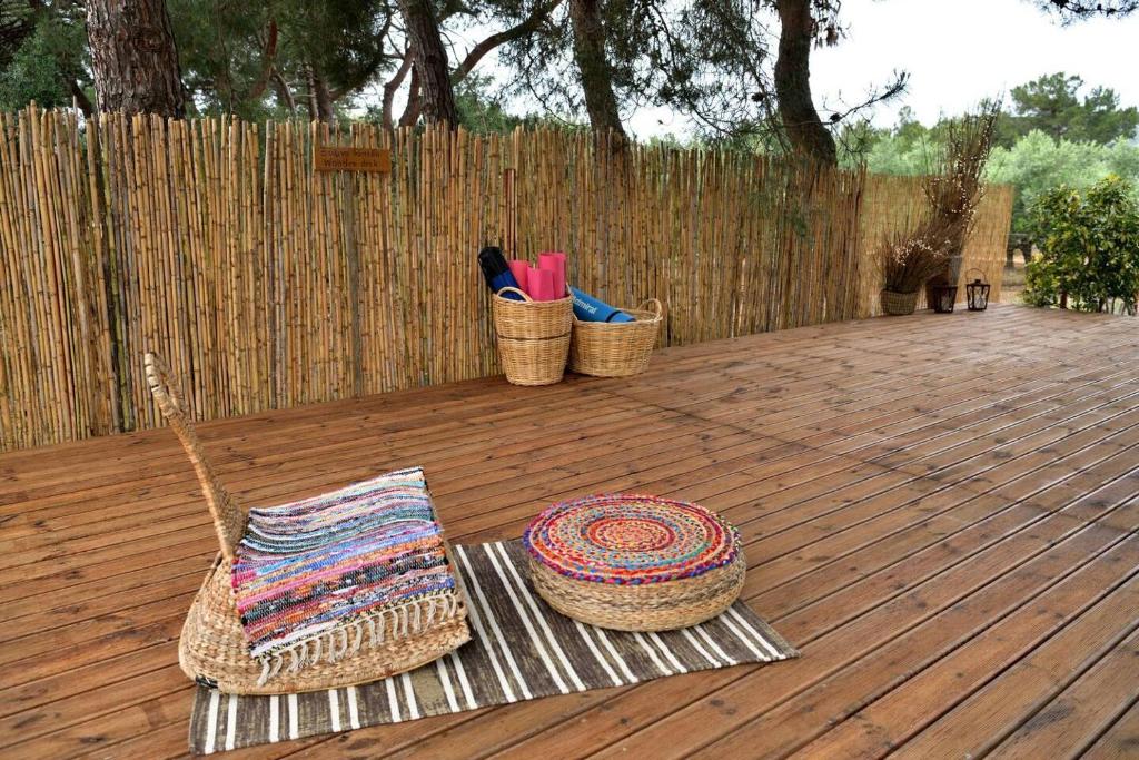 A garden outside Glamping at a Lovely Tent in Skiaxtro- Marathopoli