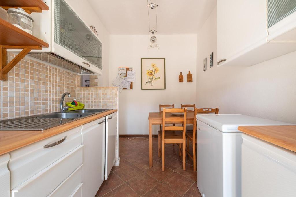 Casa Ewa a Carloforte - Deliziosa casa vacanze con giardino