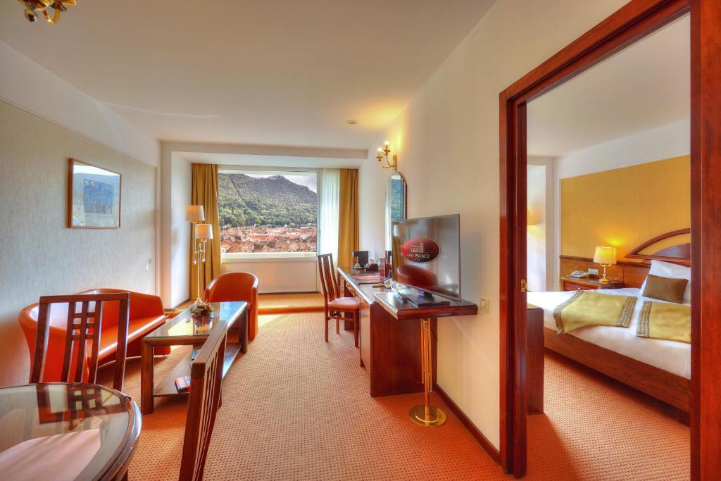 
Apartment with Spa Access 
