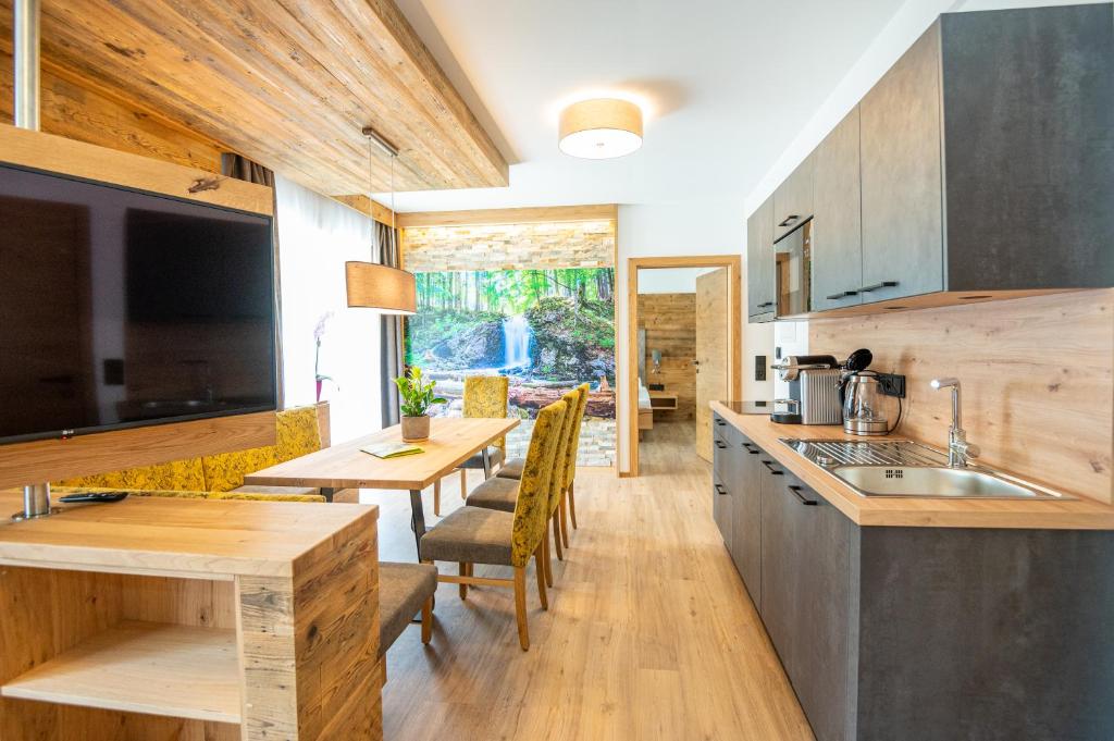 Kuchyň nebo kuchyňský kout v ubytování Apartment Bergsee