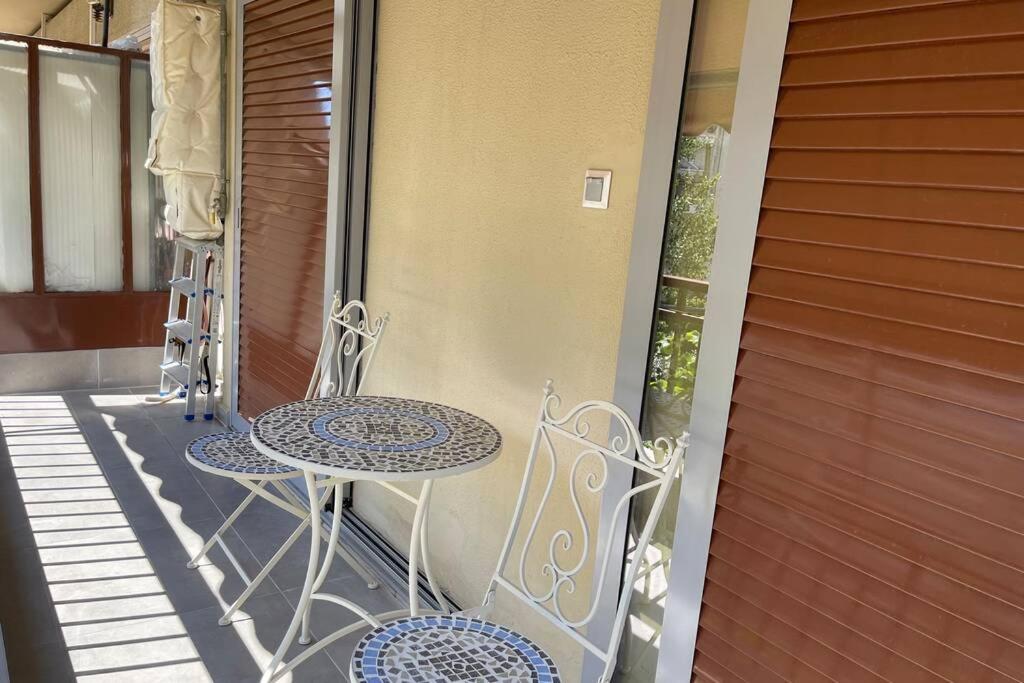Balkón nebo terasa v ubytování Forumland Modern Cozy in Kalamaria 90sqm apartment 2 beds