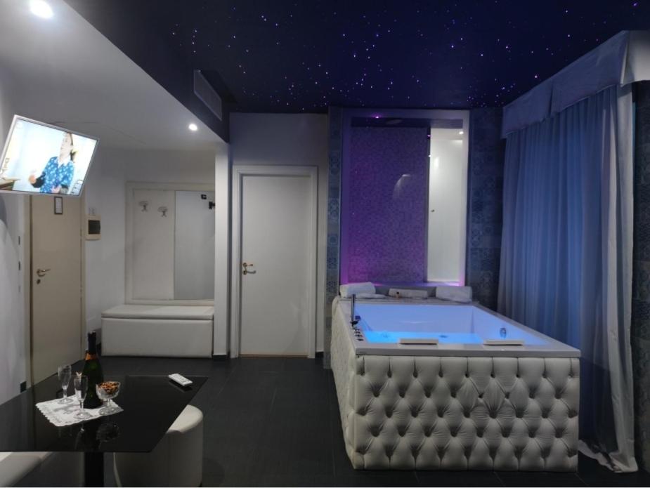 Hotel La Fayette - Suite With Spa Bath