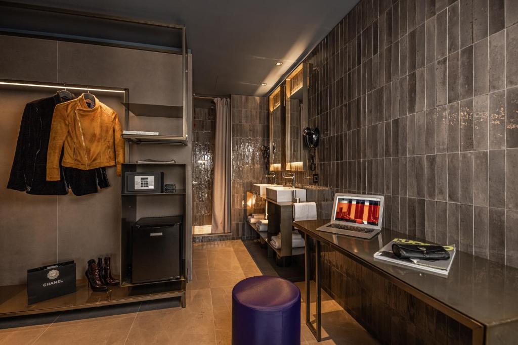 Kuchyň nebo kuchyňský kout v ubytování HD8 Hotel Milano
